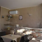 Sofia לינה וארוחת בוקר