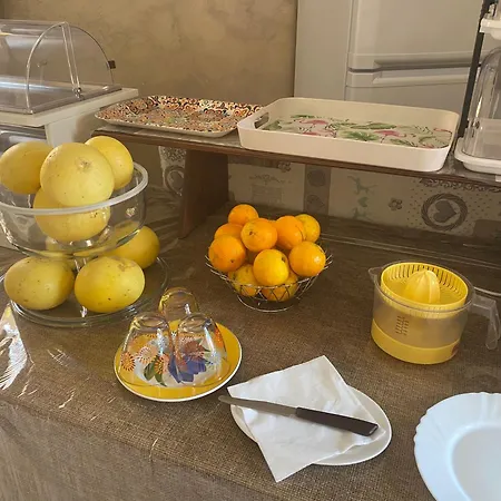 Sofia Bed & Breakfast 4*