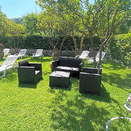 Sofia فندق مبيت وإفطار 4*